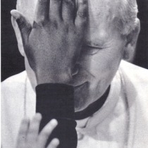 1984notredamecathedralmob6