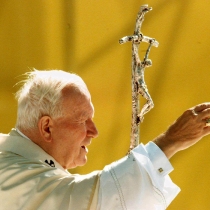 2011-04-28T210437Z 342878350 GM1E74T0ATB01 RTRMADP 3 POPE-JOHNPAUL