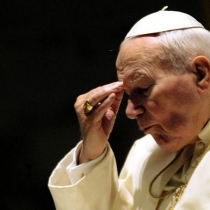 2029551-papiez-jan-pawel-ii-sfotografowany-643-482