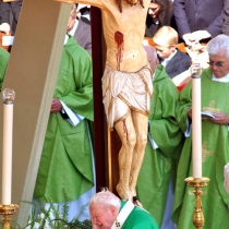 John-Paul-II-at-Prayer