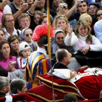 Pogrzeb Jana Pawla Cialo 3953054