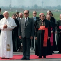 dd19edc18be69f2b716300cc06d4879e,21,1