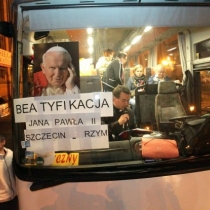 z9509430Q,Pielgrzymi-wyruszaja-do-Rzymu